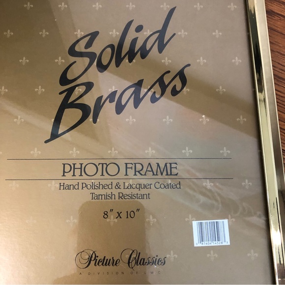 Solid Brass 8 x10 Picture Frame NWT - Picture 3 of 8
